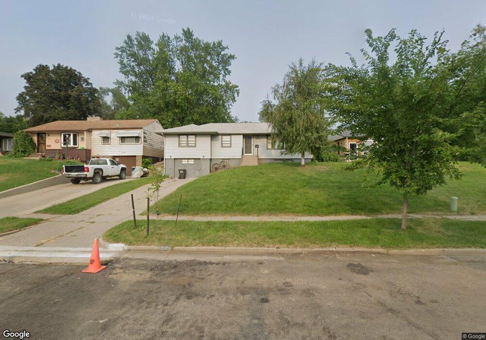 306 10th Ave NE, Jamestown, ND 58401 - photo 1