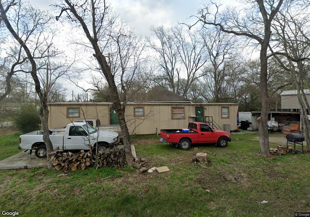 212 N Magnolia St, Tomball, TX 77375 - photo 1