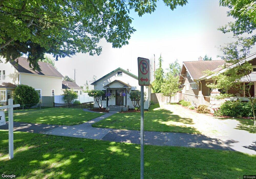 2128 Mcdougall Ave, Everett, WA 98201 - photo 1