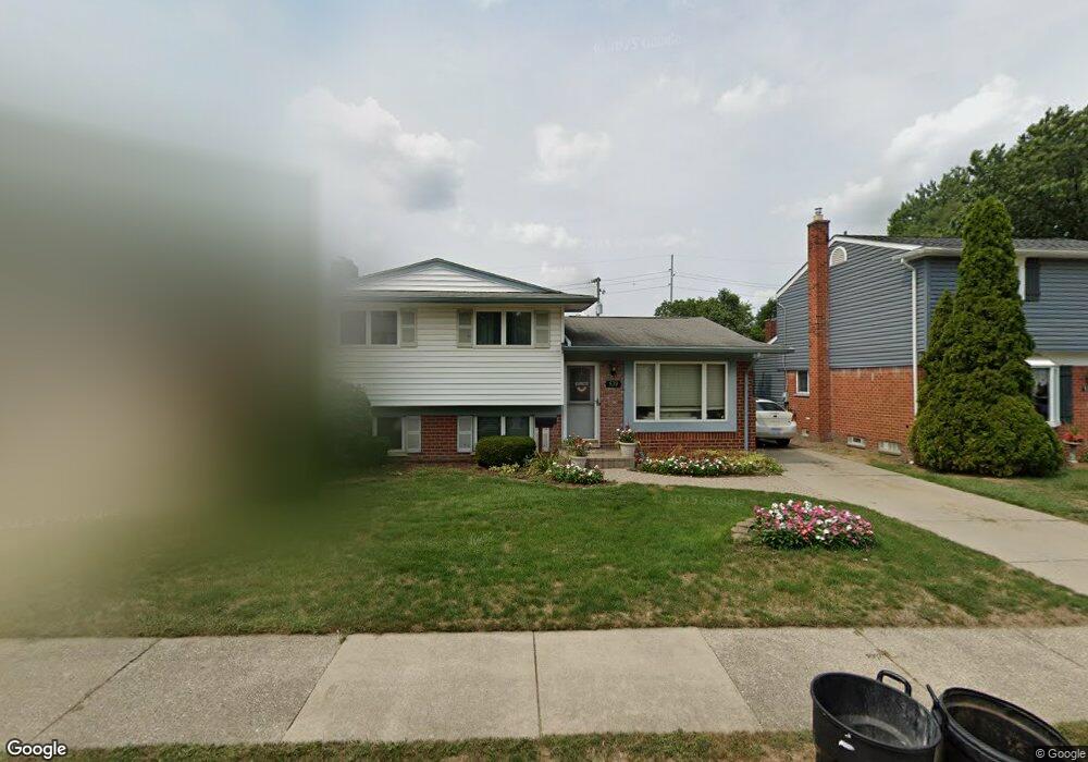 839 Curtis Ave, Clawson, MI 48017 - photo 1