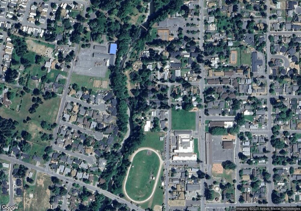 415 Berglund St, Rogue River, OR 97537 - photo 1