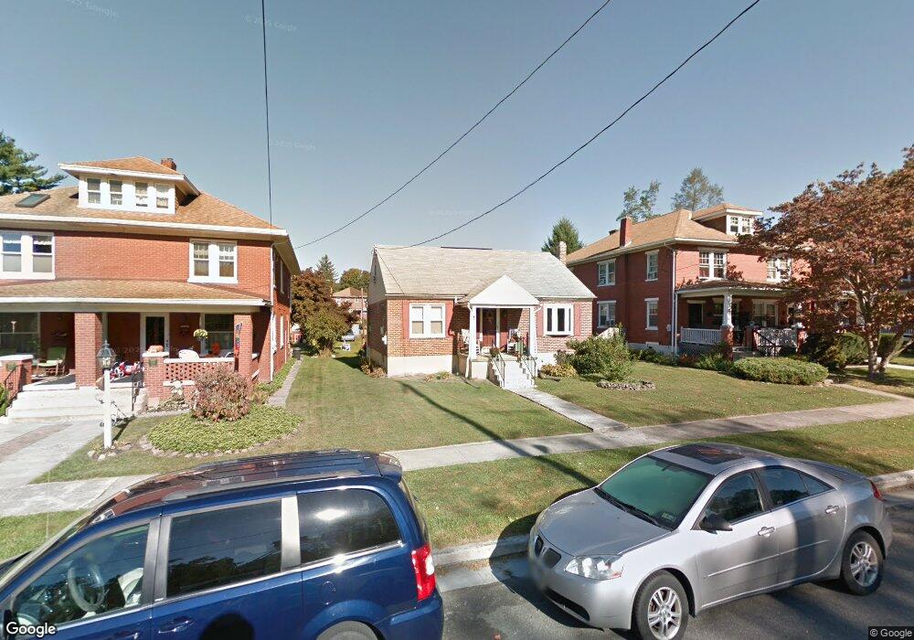 1027 Locust St, Columbia, PA 17512 - photo 1