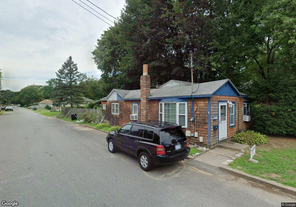 9 Fuller St, Warwick, RI 02889 - photo 1