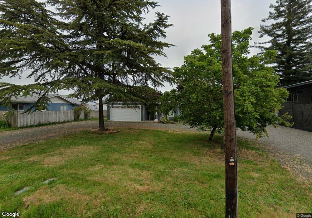 1208 NE Chehalem Dr, Newberg, OR 97132 - photo 1