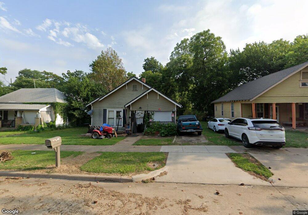 1117 W Crawford St, Denison, TX 75020 - photo 1