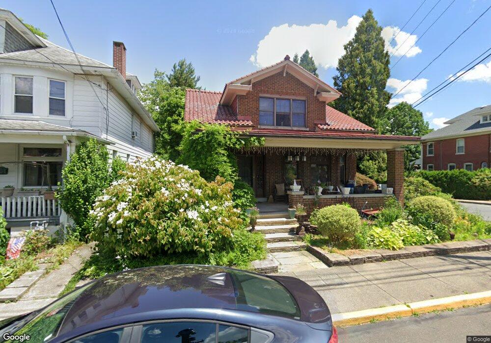 301 N 3rd St, Emmaus, PA 18049 - photo 1