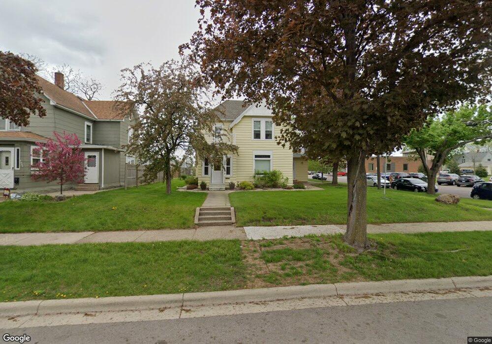 1026 N 2nd St, Mankato, MN 56001 - photo 1