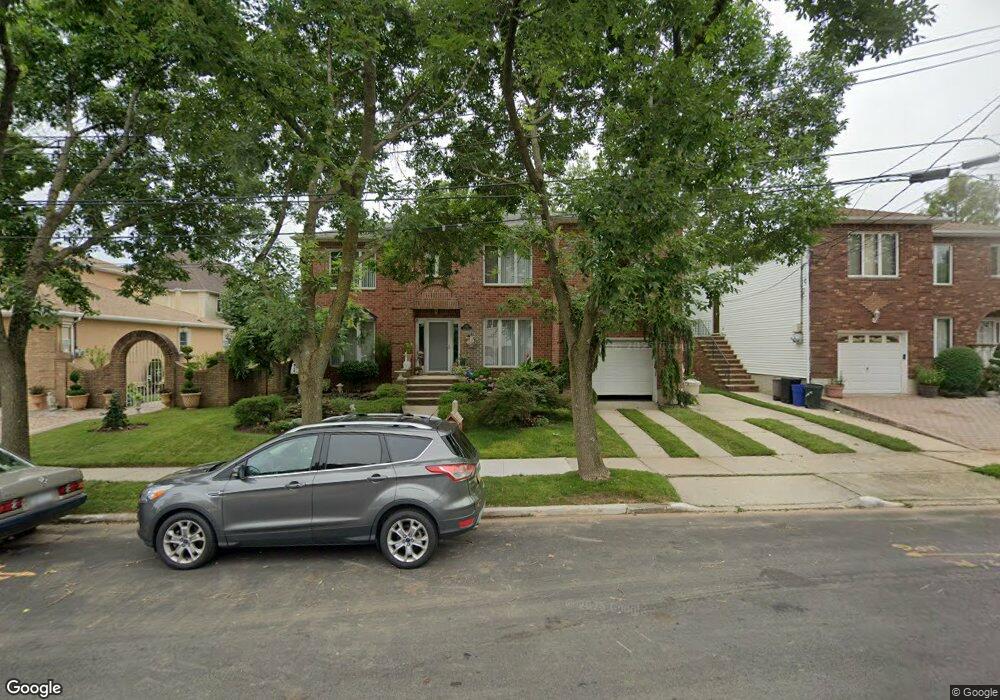 452 Philip Ave, Staten Island, NY 10312 - photo 1