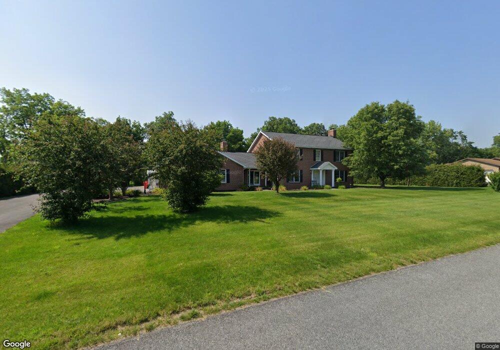 277 Topaz Dr, Chambersburg, PA 17202 - photo 1