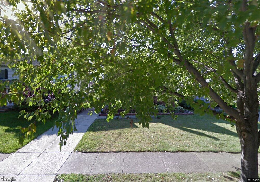 1870 Idlehurst Dr, Euclid, OH 44117 - photo 1