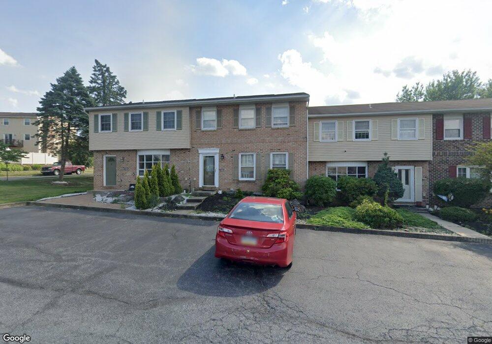 4573 N Hedgerow Dr, Allentown, PA 18103 - photo 1