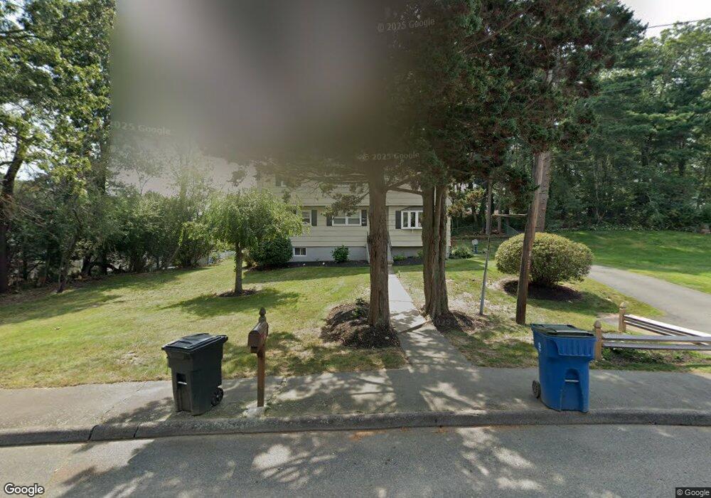 9 Lisa Rd, Randolph, MA 02368 - photo 1