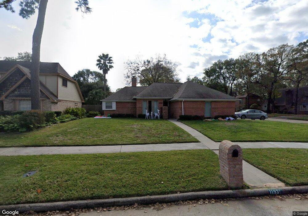 11931 Hillbrook Dr, Houston, TX 77070 - photo 1