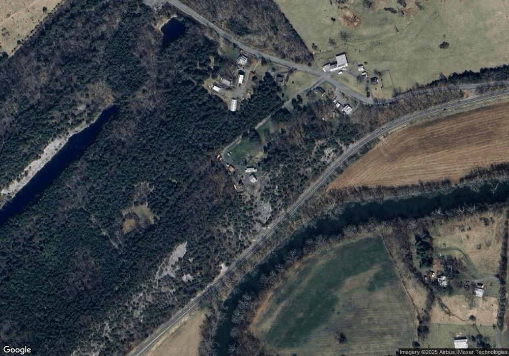 283 Green Acre Dr, Strasburg, VA 22657 - photo 1