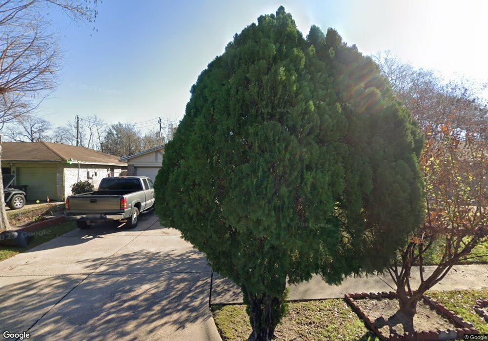 8918 Sunnywood Dr, Houston, TX 77088 - photo 1