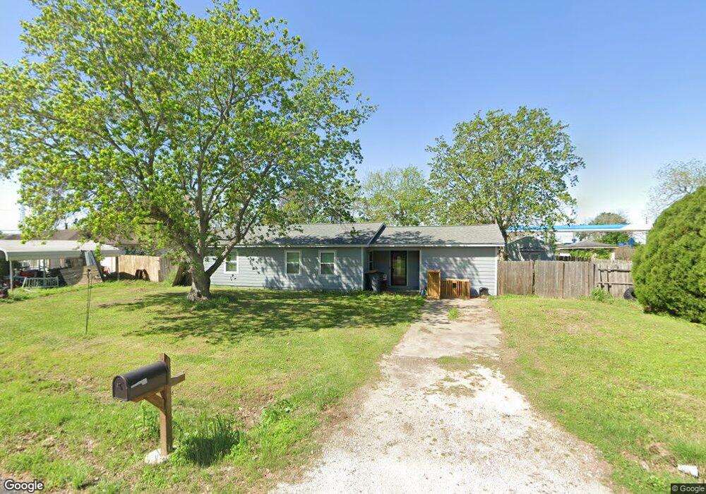 105 Ida Ave, Bay City, TX 77414 - photo 1