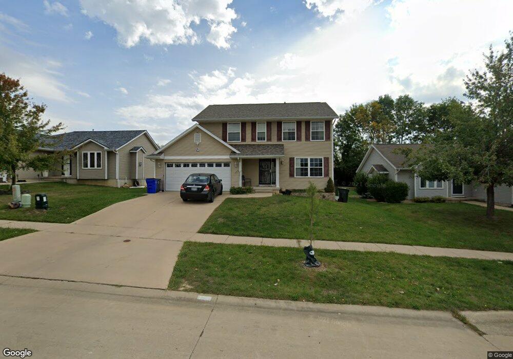 2117 25th St SW, Cedar Rapids, IA 52404 - photo 1