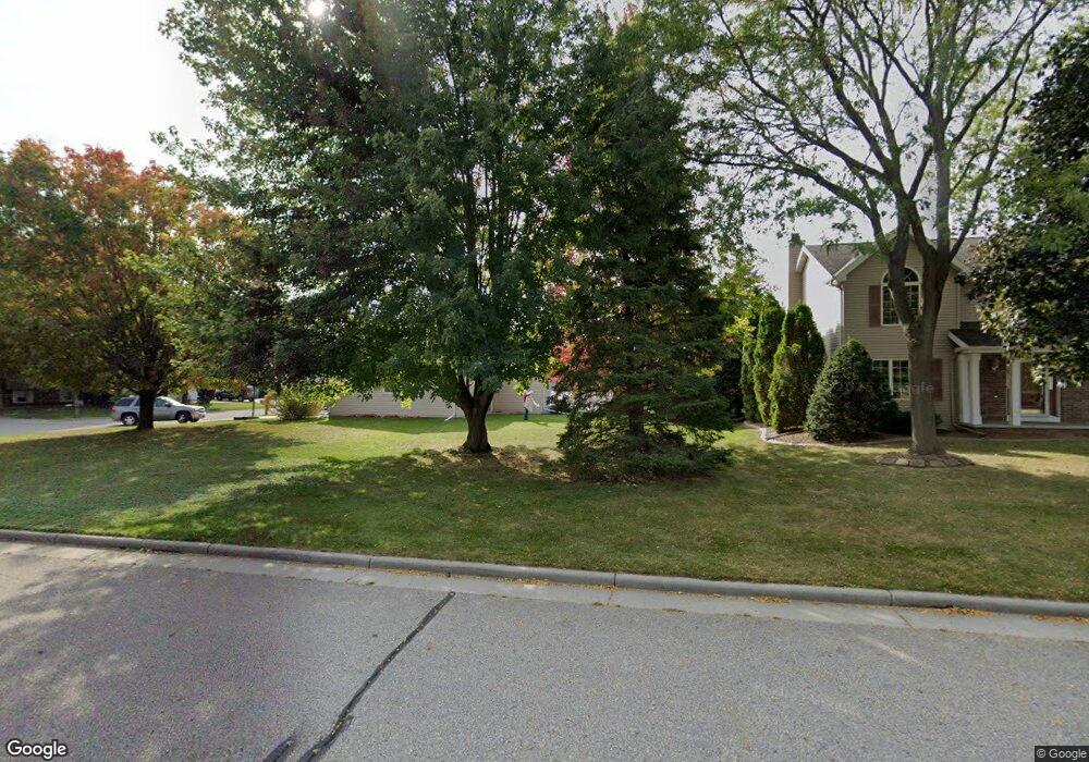 2313 W Hiawatha Dr, Appleton, WI 54914 - photo 1