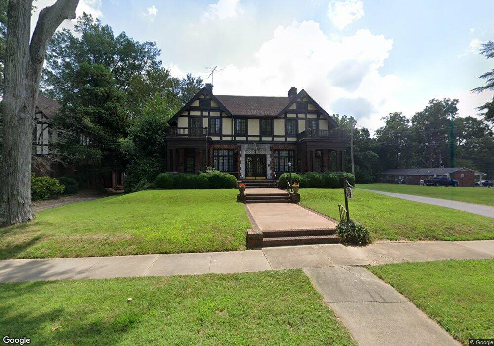 515 W End Ave, Statesville, NC 28677 - photo 1