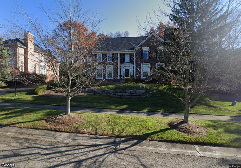 6565 Crest Top Dr, West Bloomfield, MI 48322 - photo 1