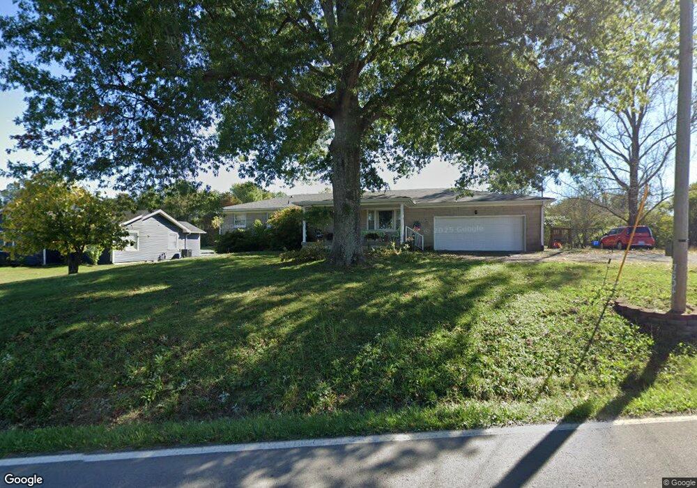 7504 E Manslick Rd, Louisville, KY 40228 - photo 1