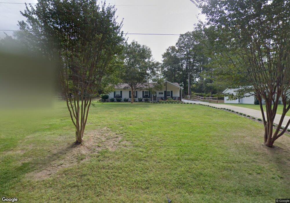 127 Woodview Dr, Statesville, NC 28625 - photo 1