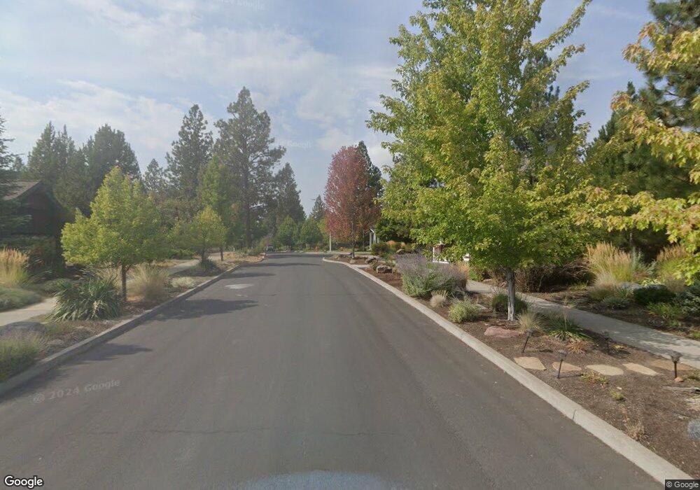 324 NW Sacagawea Ln, Bend, OR 97701 - photo 1