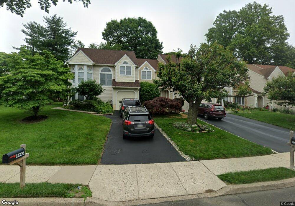 8643 Trumbauer Dr, Glenside, PA 19038 - photo 1