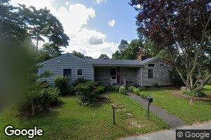 14 8th Ave, Wareham, MA 02571