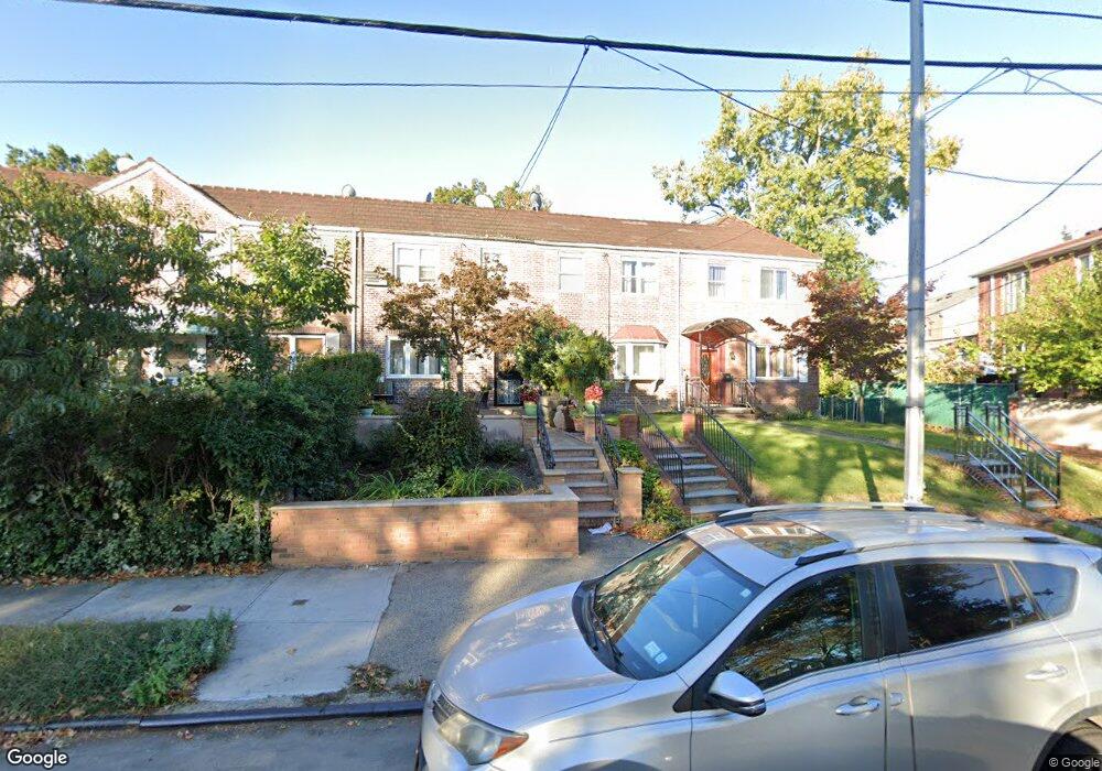 7012 Utopia Pkwy, Fresh Meadows, NY 11365 - photo 1