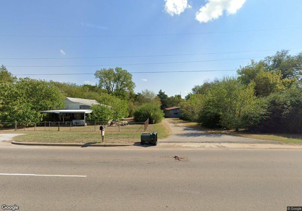 19221 S Gordon Cooper Dr, Shawnee, OK 74801 - photo 1