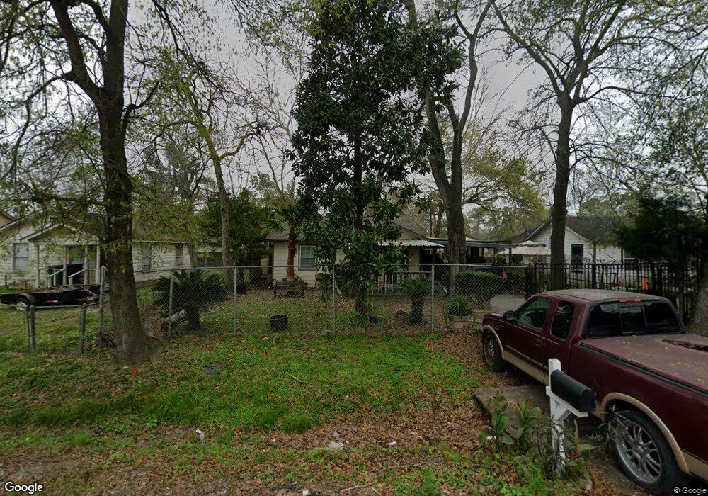 2445 Garwood Dr, Houston, TX 77091 - photo 1