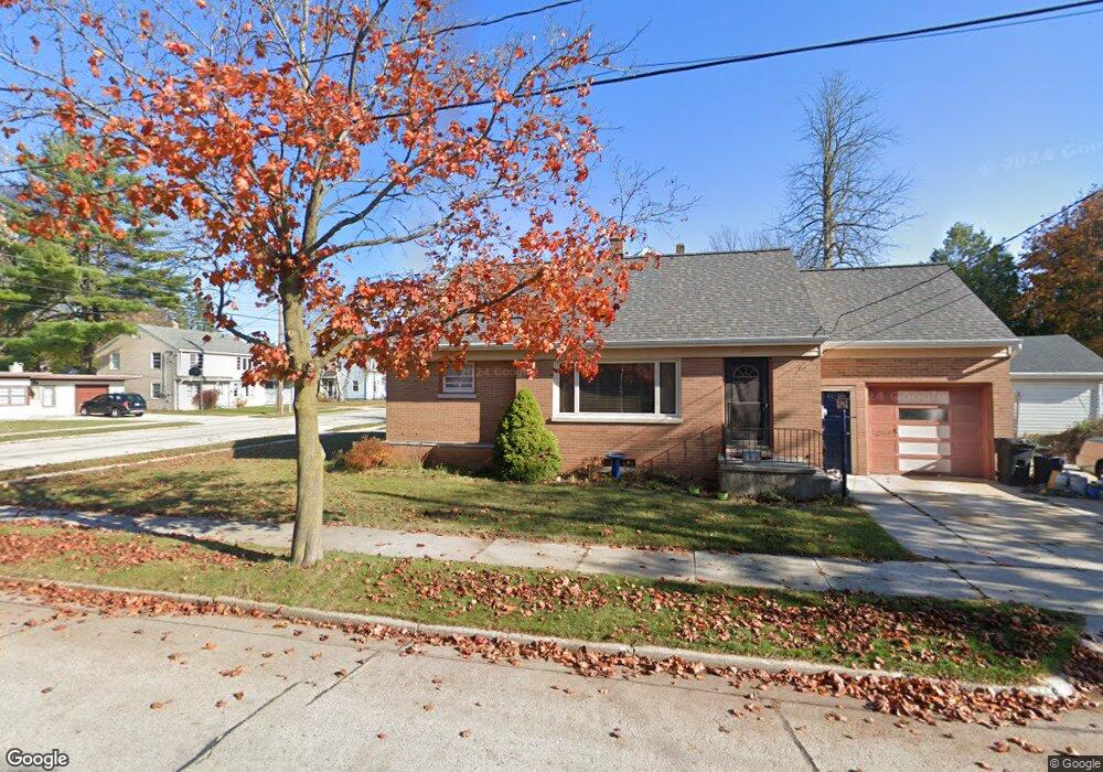 2717 School St, Two Rivers, WI 54241 - photo 1