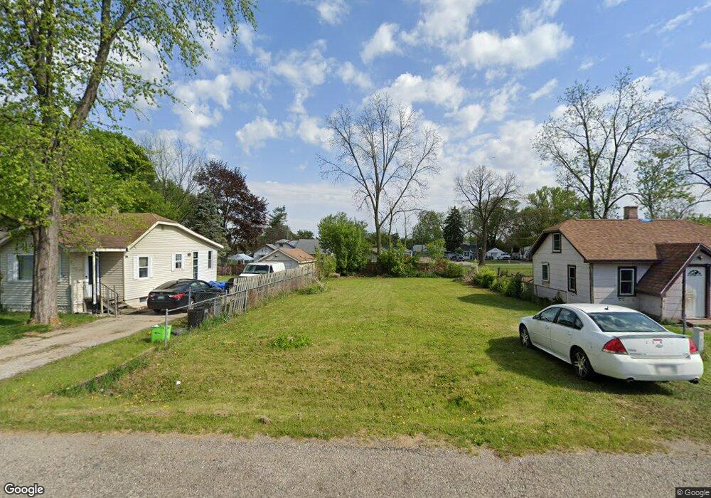 1066 W Bergin Ave, Flint, MI 48507 - photo 1