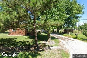 910 Alton St, Gillespie, IL 62033