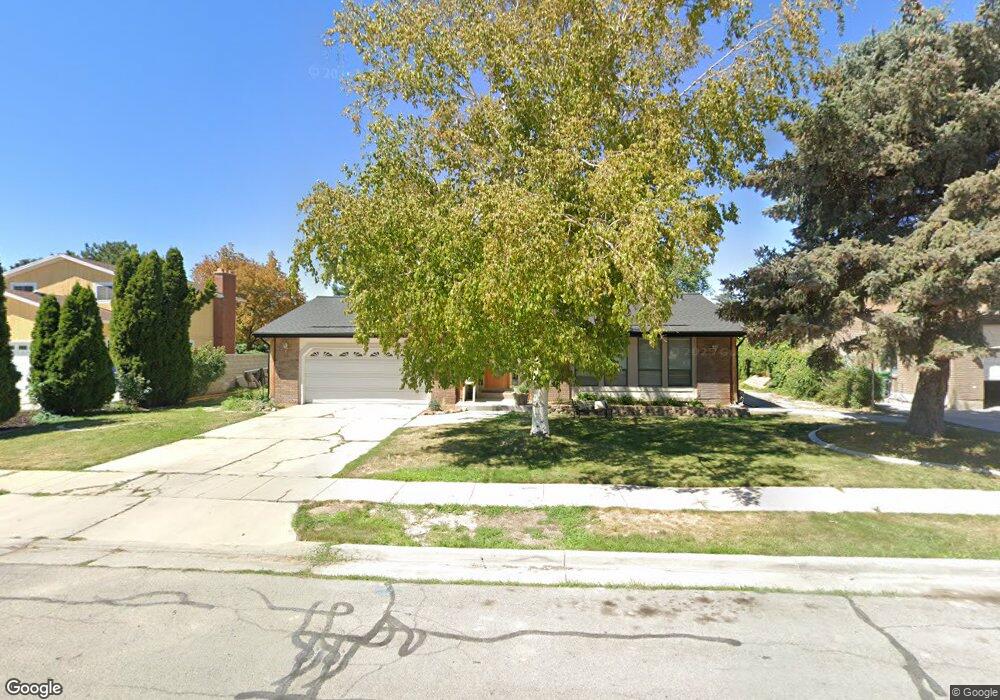 7472 S Blackfriar Cir, West Jordan, UT 84084 - photo 1