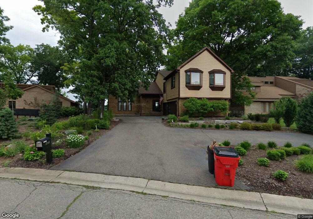 4475 Rolling Pine Dr, West Bloomfield, MI 48323 - photo 1