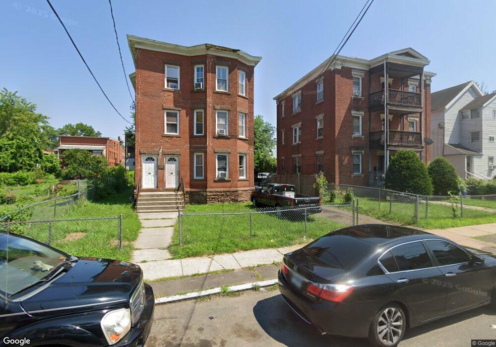 30 Cabot St unit 32, Hartford, CT 06112 - photo 1