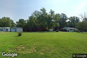 316 S 3rd St, Edwardsport, IN 47528