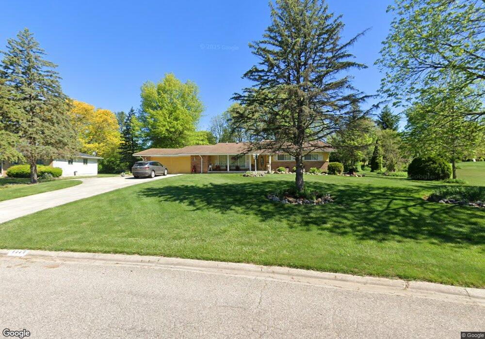 5228 Briarcrest Dr, Flint, MI 48532 - photo 1