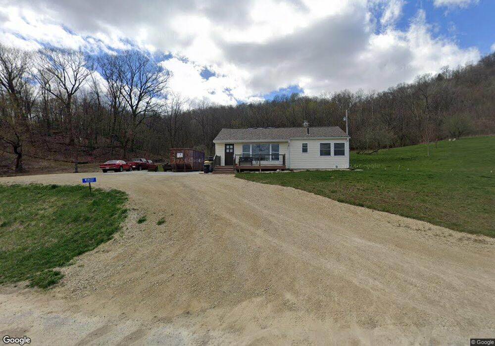 W18122 McKeeth Dr, Galesville, WI 54630 - photo 1