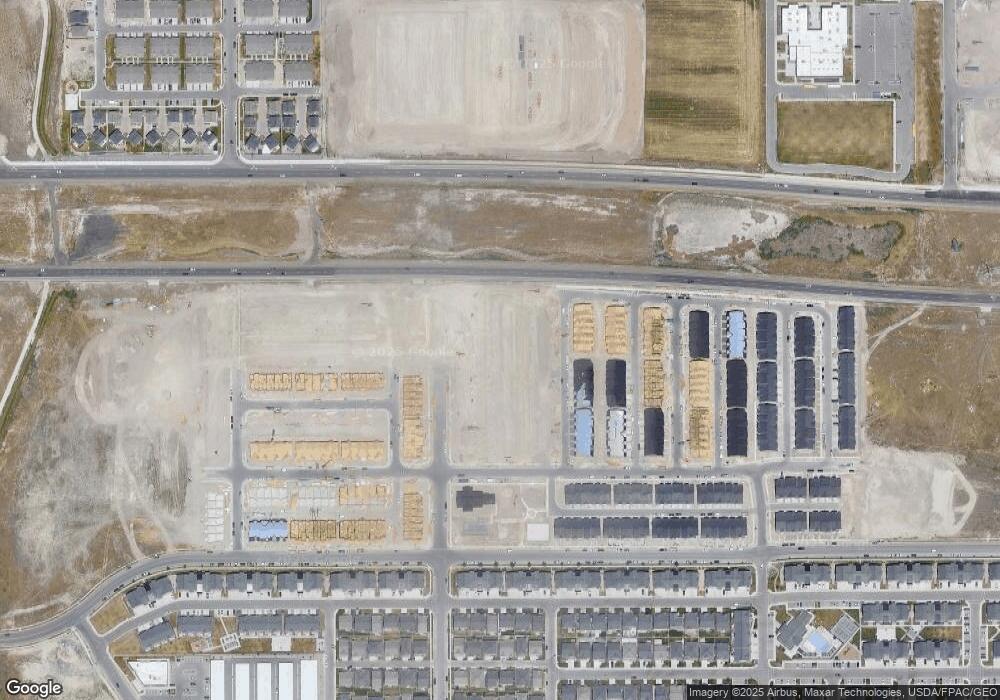 2053 N 4040 W unit 436, Lehi, UT 84043 - photo 1