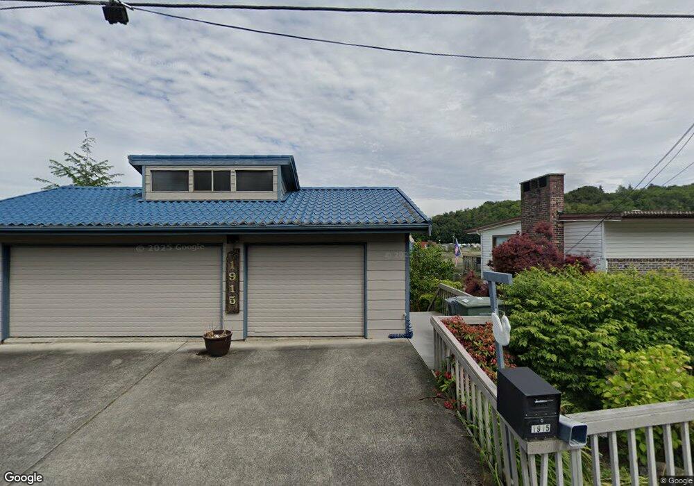 1915 E Day Island Blvd W, University Place, WA 98466 - photo 1