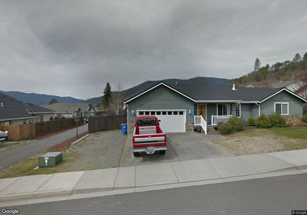 411 Cypress Ave, Rogue River, OR 97537 - photo 1