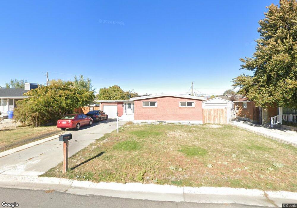 811 E Baker Dr, Midvale, UT 84047 - photo 1