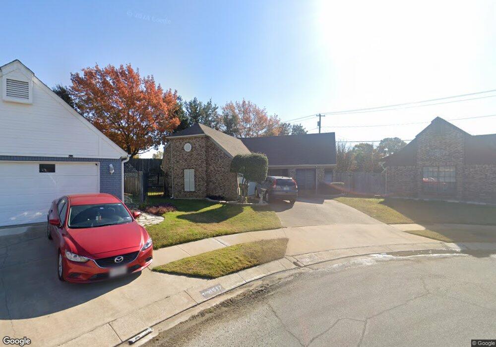 1521 Autumn Chase Square, Bedford, TX 76022 - photo 1