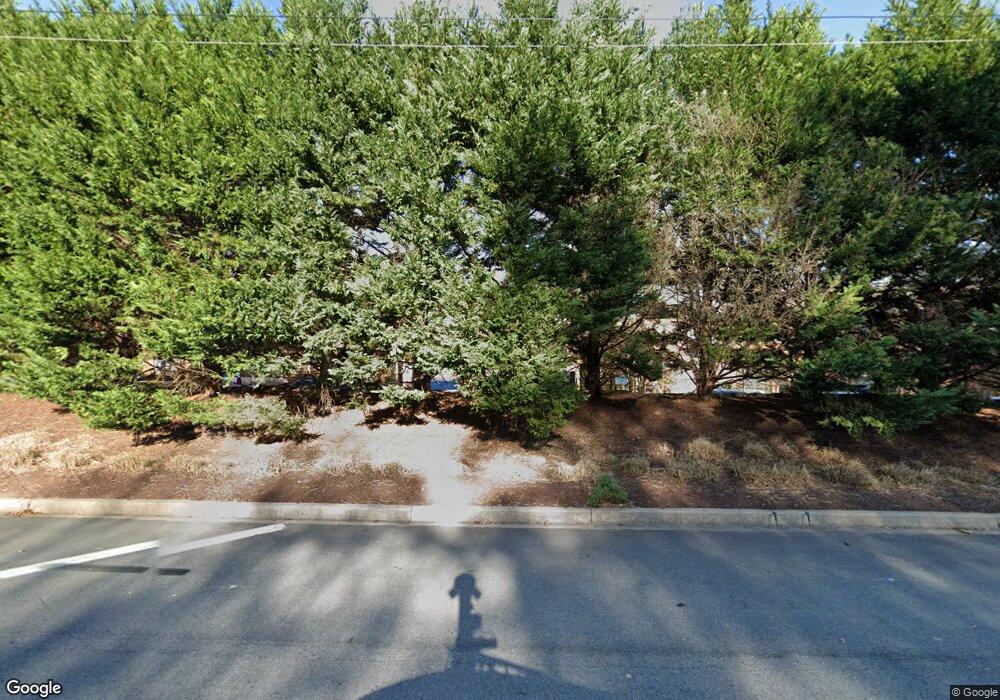 7517 Bradley Blvd, Bethesda, MD 20817 - photo 1