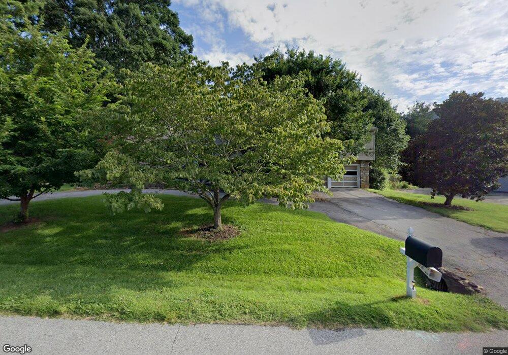 8 Ballantree Dr, Asheville, NC 28803 - photo 1