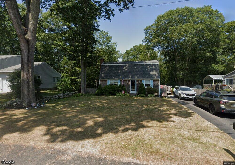67 Greenwood Dr, Wakefield, RI 02879 - photo 1