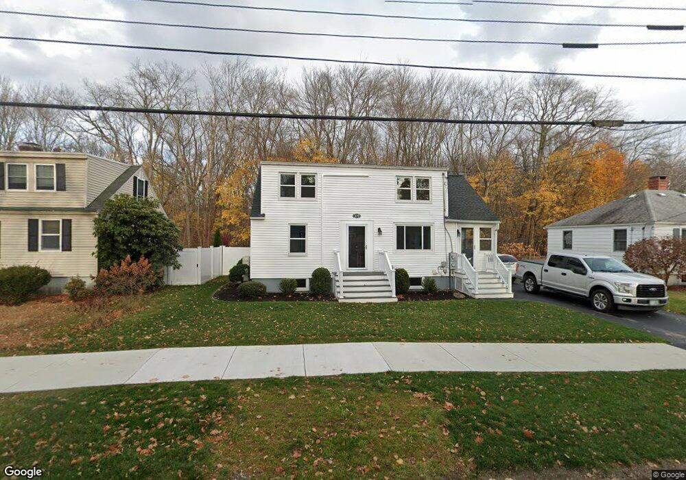 379 Colonial Dr, Portsmouth, NH 03801 - photo 1